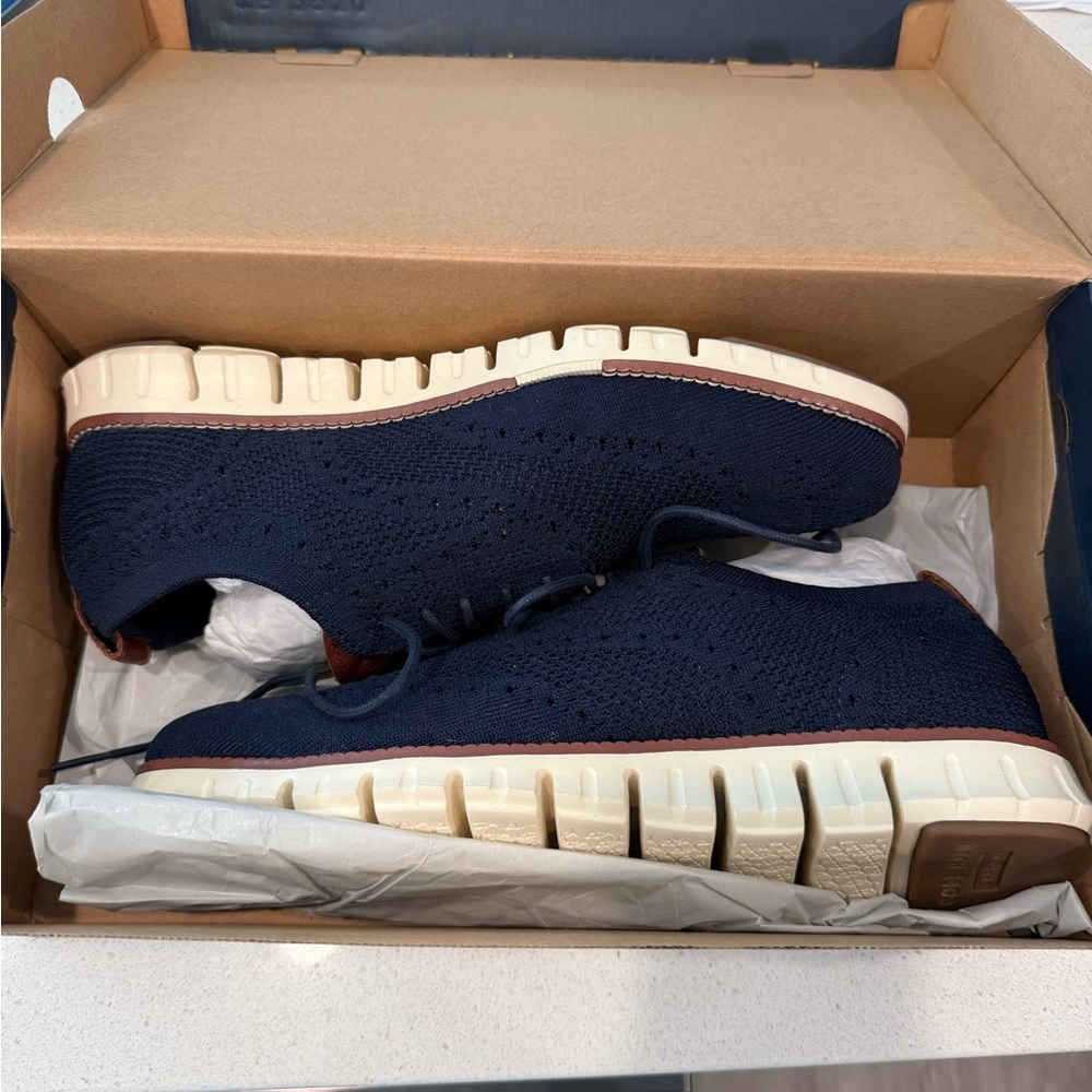 New Cole Haan Men's Zerogrand stitch light oxfords